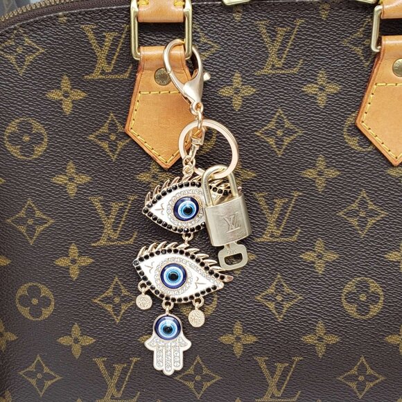 Authentic Louis Vuitton Lock & Key with unbranded Bagcharm, Keycharm, Keychain - Picture 1 of 7